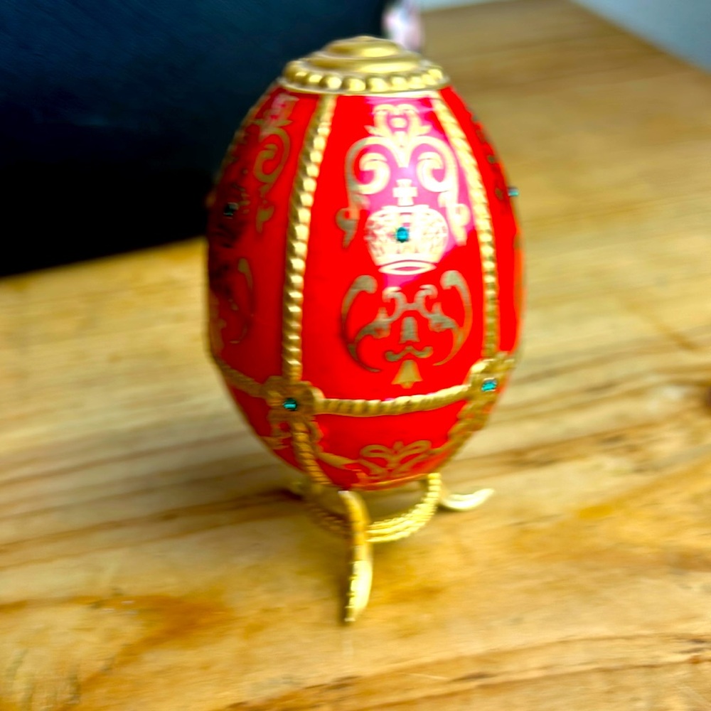 Beautiful Faberge Egg Franklyn Mint